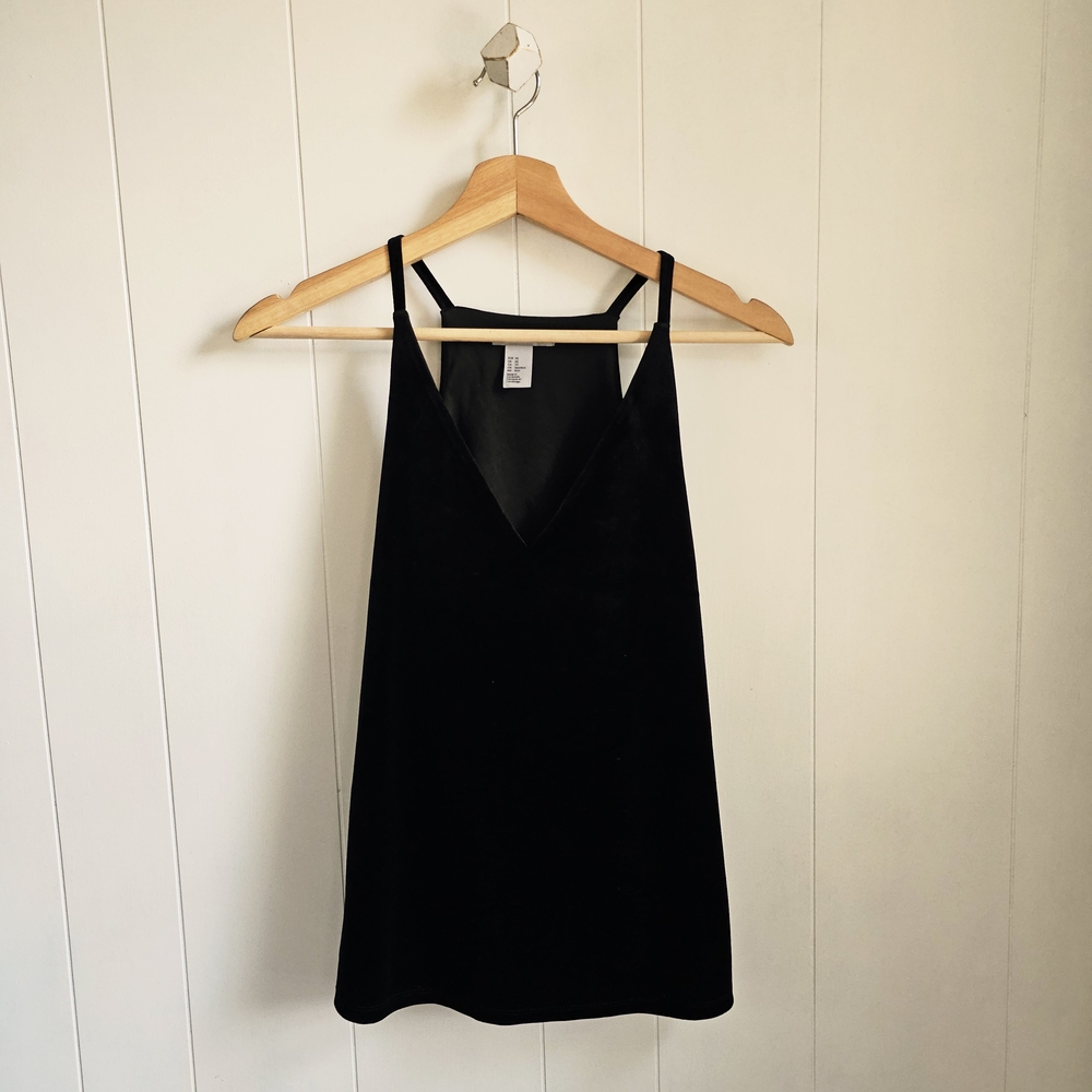 ☆ H&M Black Velvet V-neck Cami